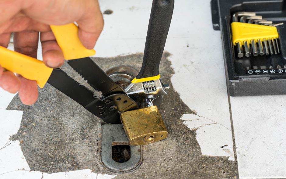 changer serrure porte pvc Noisiel